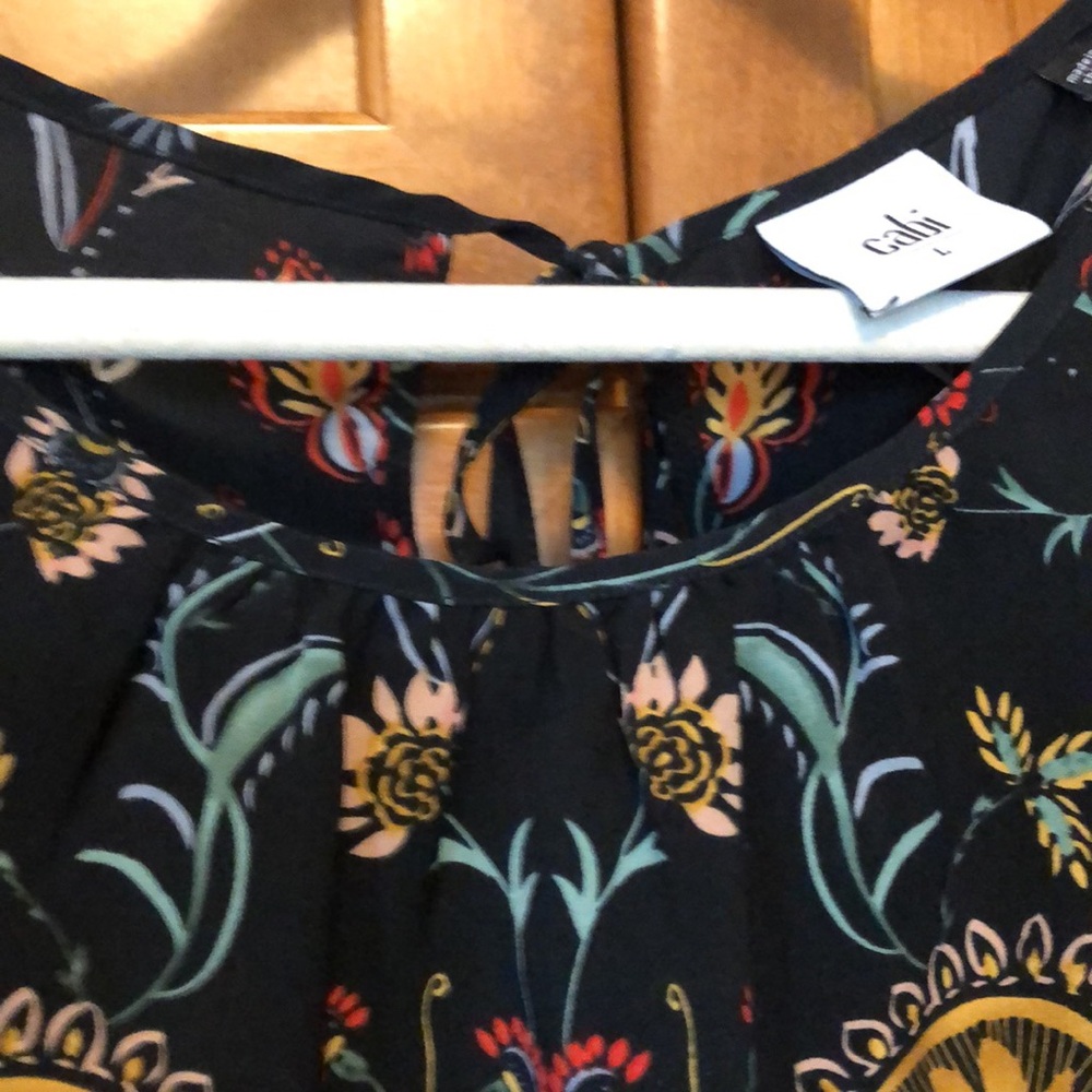 Cabi Legend Black Floral Blouse - Picture 4 of 5